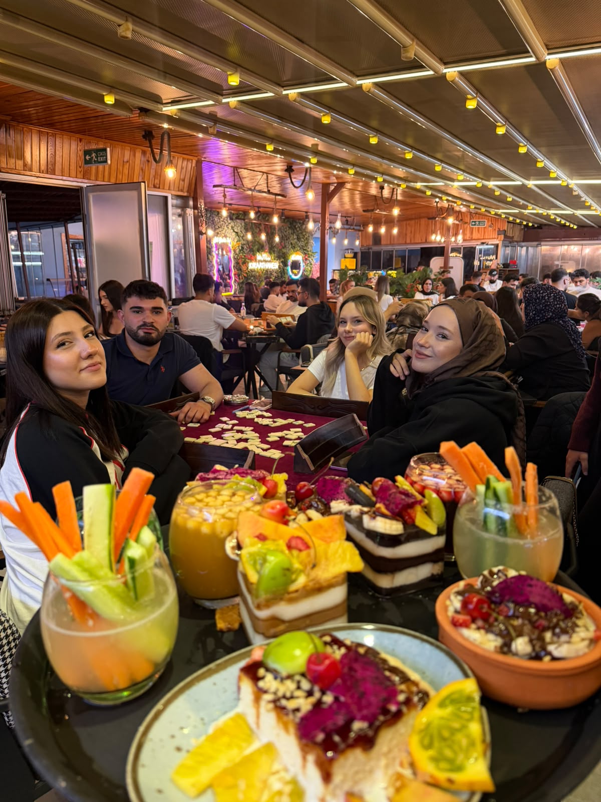 Mutlu Kıraathanesi Sohbet